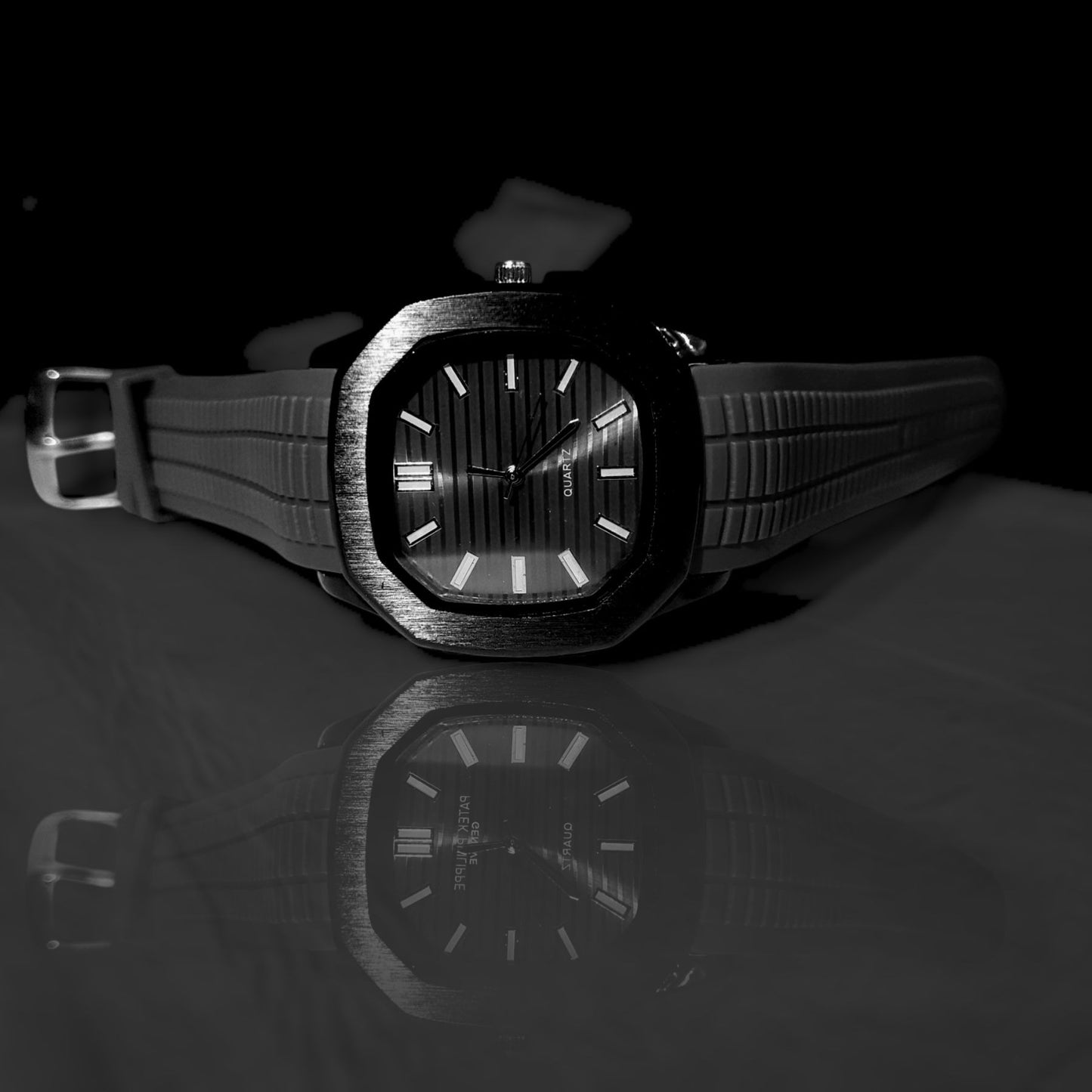 Watch For Mens Nautilus Design Rubber Strap