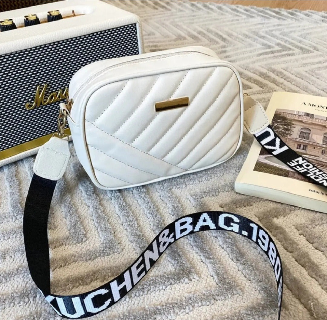 Mini hand bags for women